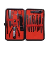 Zhltools Deri Çantalı 17 Parça Manikür Pedikür Seti thumbnail 1