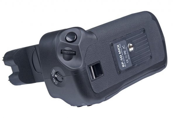 CANON EOS 5D MARK II İÇİN MEİKE BATTERY GRİP BG-E6 - Resim 4