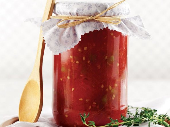 domates konserve 850 gr cam kavanoz içi biberli ev yapımı ürün görseli 1