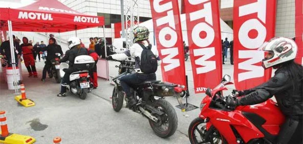 MOTUL C2 CHAİN LUBE ROAD 400 ML - Resim 6