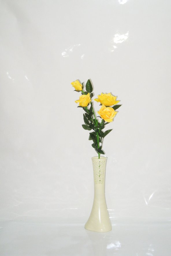 Uzun 4 Başlı Sarı Gül 40 cm Krem Rengi İşlemeli Desenli Konik Vazo ürün görseli 1