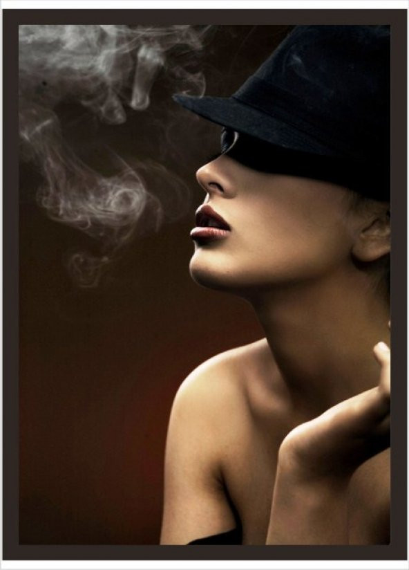 70cm X 100cm Şapkalı Kadın ve Sigara Dumanı Poster Tablo ürün görseli 1