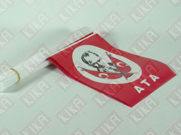 ATA BAYRAĞI 22 cm X 32 cm 40 adet sopalı (plastikçıtalı) ürün görseli 1
