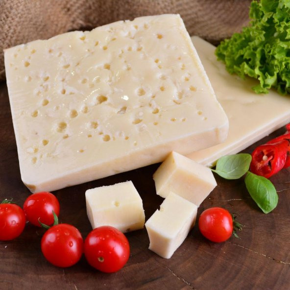 Ayvalık Eski Kelle Mihaliç Peyniri Koyun 500 g e ürün görseli 1