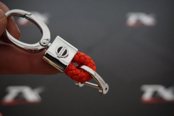 Nissan Logo Stil Hasır Desen Anahtarlık K ürün görseli 1