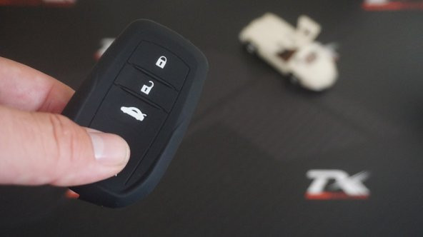 TOYOTA Hilux Fortuner Land Cruiser Camry 1.Kalite Silikon Anahtar ürün görseli 1