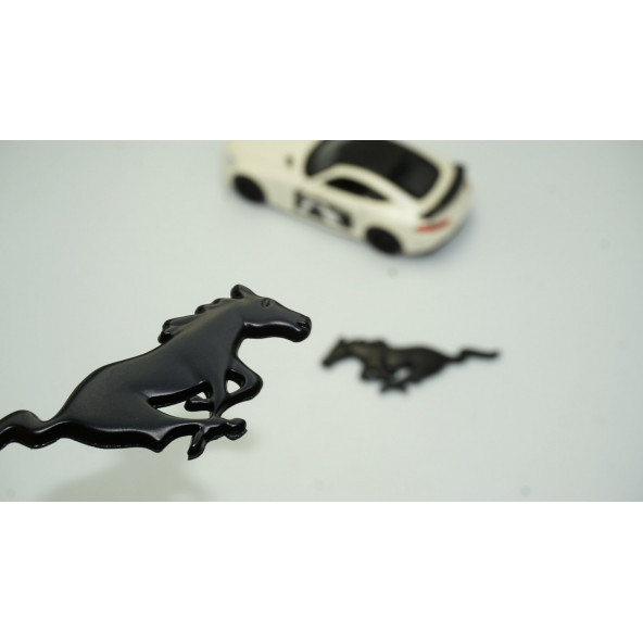 DK Ford Mustang Shelby GT Koşan At Çamurluk Yanı Siyah Metal 3M 3D Logo Arma ürün görseli 1