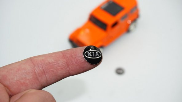 Kia Oto Anahtar 3M Metal Alaşım Logo 2Li Set ürün görseli 1