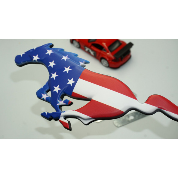 DK Ford Mustang Shelby GT Koşan At Ön Panjur Vidalı Amerikan Bayrak 3D Metal Logo ürün görseli 1