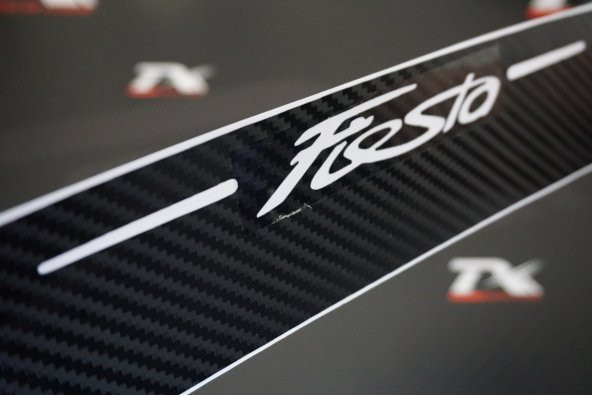 Ford Fiesta 2009 - 2016 Modeller Karbon Fiber Stop Lamba Filmi ürün görseli 1