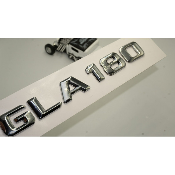GLA180 Bagaj Krom Metal 3M 3D Yazı Logo ürün görseli 1