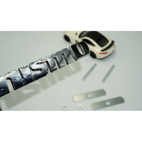 DK Nissan Nismo Krom Siyah Ön Panjur Logo Arma Amblem ürün görseli 1