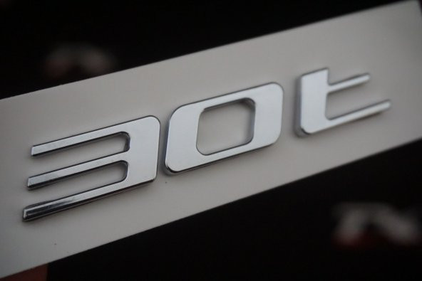 Jaguar 30t XE XF F-Pace Orjinal Bagaj Yazı Logo ürün görseli 1