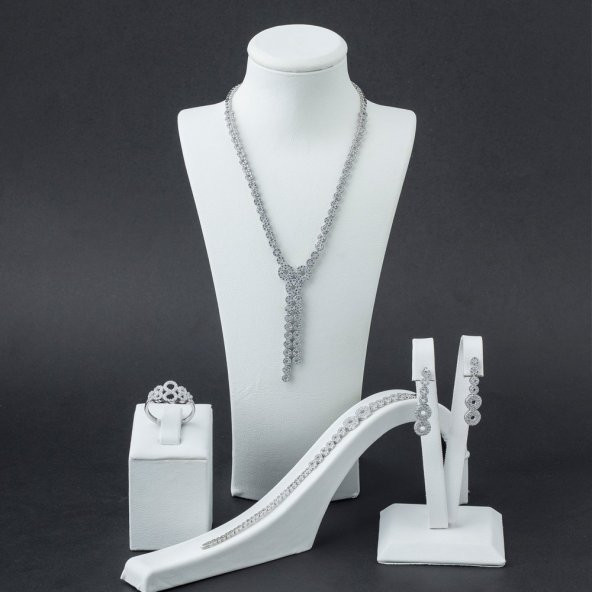925 Ayar Gümüş  Zirkon Taşlı Yuvarlak Model Set ürün görseli 1