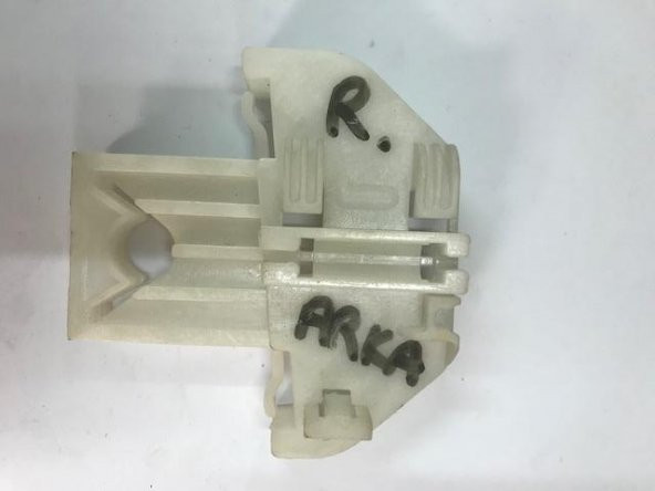 CAM KRİKO PLASTİĞİ ARKA SAĞ 1999/2004 FOCUS ürün görseli 1