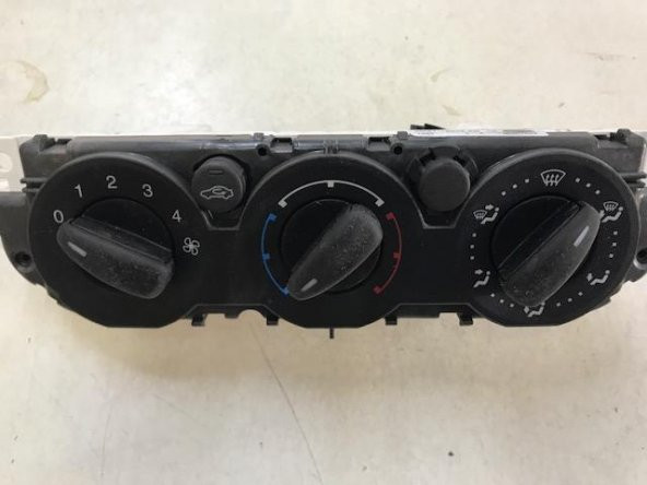 FORD FOCUS 2005-2008 KUMANDA ÜNİTESİ ürün görseli 1