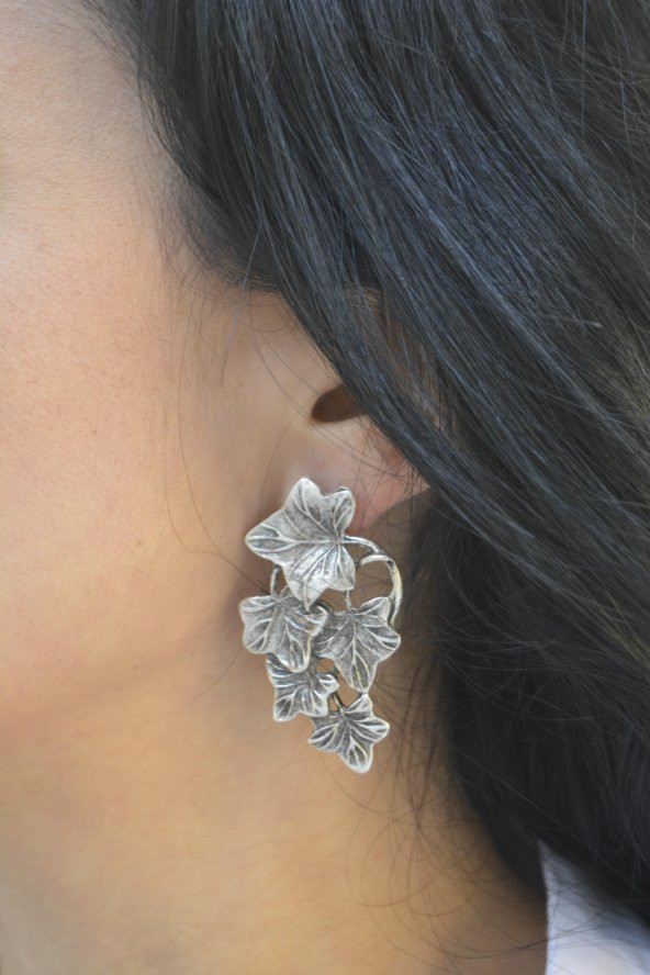 STONEAGE JEWELLERY Yaprak Küpe ürün görseli 1