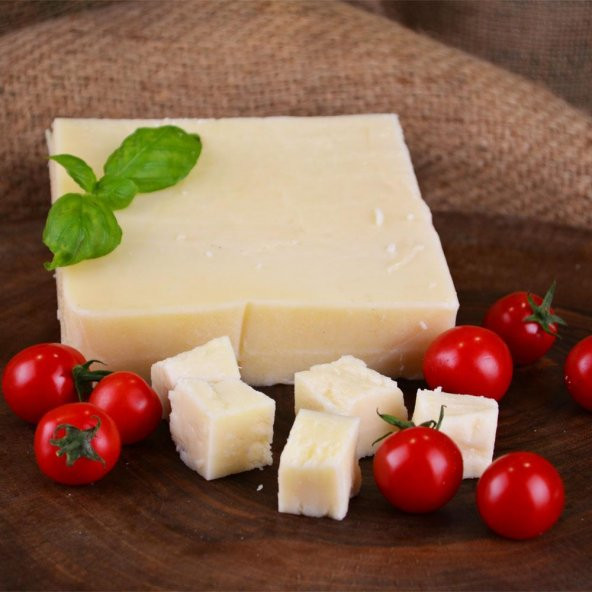 Ayvalık Tulum Peyniri İnek 250 g e ürün görseli 1
