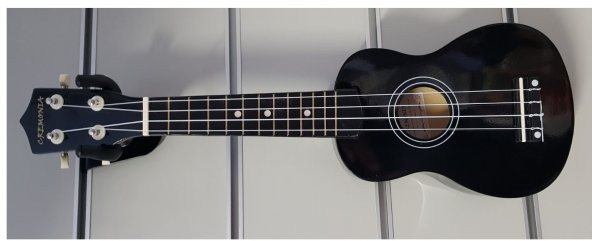 CREMONIA AU01L-21BK UKULELE 21" SİYAH CREMONIA, AU01L-21BK, Soprano Ukulele 21", Siyah, Kapak & Arka & Yanlar: Linden  ürün görseli 1