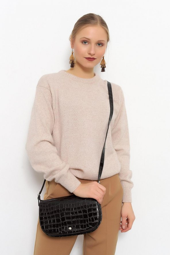 Kroko Desen Kapaklı Baguette Bag - Resim 2