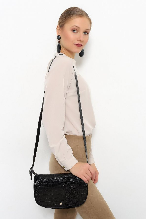 Kroko Desen Kapaklı Baguette Bag - Resim 7