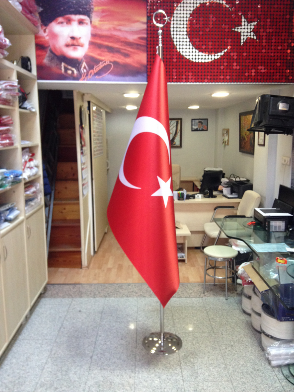 Makam Türk Bayrağı + Krom Makam Direği (Takım) 245cm ürün görseli 1