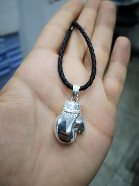 Gümüş Boks Eldiveni Kolye Deri İpli Özel Tasarım 925 Ayar ürün görseli 1