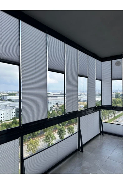 Blind-X Gri Plise Katlanır Cam Balkon Perdesi, Ofis Perdesi, Mutfak Perdesi, Salon Perdesi ürün görseli 1