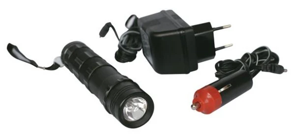 Andoutdoor F1201 Şarjlı Alüminyum El Feneri 12-220V ürün görseli 1