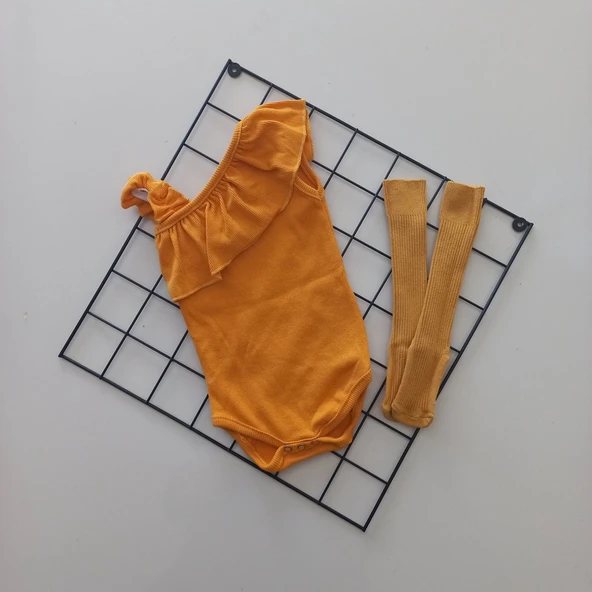 MARS BABY Kız Bebek Hardal Ribana Fırfırlı Tek Kol Askılı Badi Çorap Set ürün görseli 1