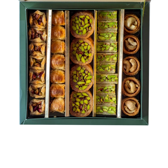 Karışık Fıstık ve Kaju Kadayıflı Baklava Kutusu (400G) ürün görseli 1