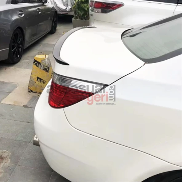 Bmw E60 M5 Tip Spoiler Parlak Siyah Boyalı İthal Ürün Plastik ürün görseli 1