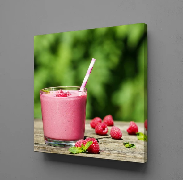 ÇİLEKLİ MİLKSHAKE KANVAS TABLO ürün görseli 1