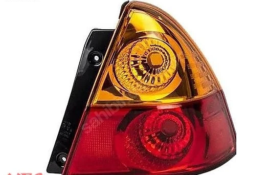 Suzuki Liana Sağ Arka Stop Lambası ürün görseli 1