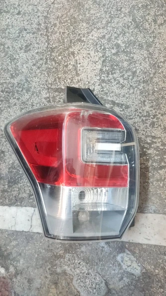 Subaru Forester 16-17 Sol Stop Lambası Çıkma - Resim 2