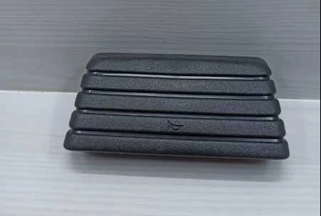Suzuki Carry 85-98 Direksiyon Korna Kapağı ürün görseli 1