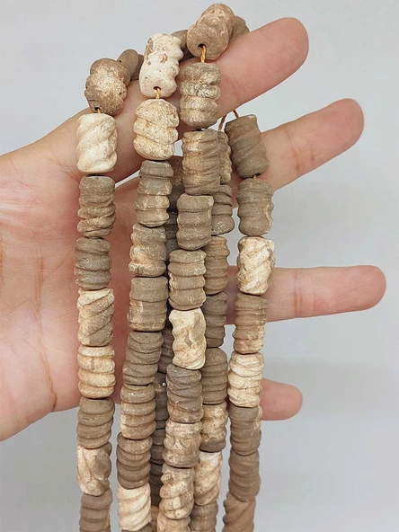Kahverengi Pigmentli Tırtıklı Mat Seramik Boncuk Dizi 12-14mm/35cm (54212) ürün görseli 1