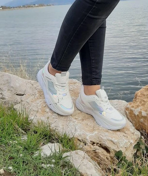 Lumberjack Lılıan, Beyaz Renk Kalın Tabanlı Ortapedik Spor Ayakkabı ürün görseli 1