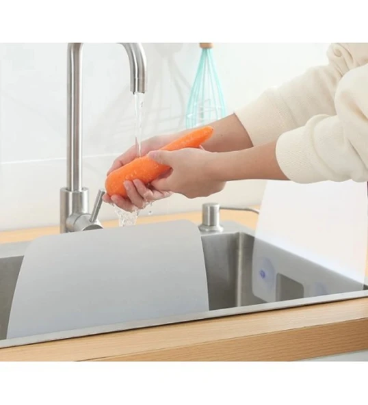 Lavabo ve Ocak Sıçrama Önleyici Vantuzlu Kalkan ürün görseli 1