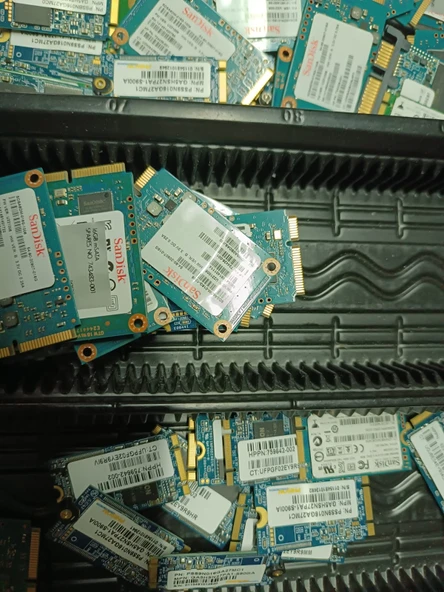 MSATA SSD 16.GB. SANDDISK - Resim 4