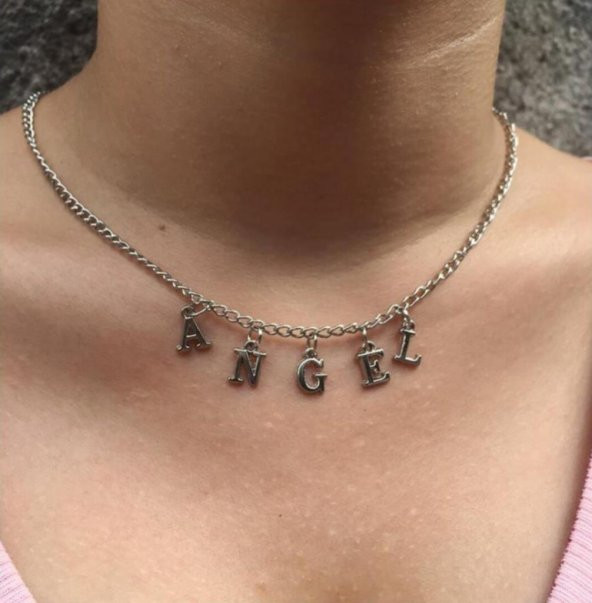 Gri Angel Yazılı Harfli 45 cm Zincirli Hediyelik Bayan Kolye Takı ürün görseli 1