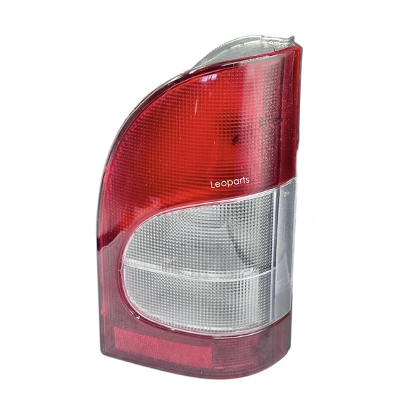 Leoparts Hyundai H100 Stop Lambası Sağ 1993-1996 92402-43300 ürün görseli 1