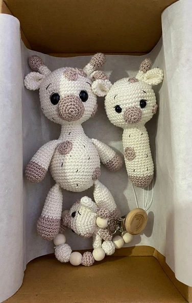 Zürafa Zuzi Yeni Doğan Takımı Amigurumi Organik Oyuncak Hediye Seti ürün görseli 1