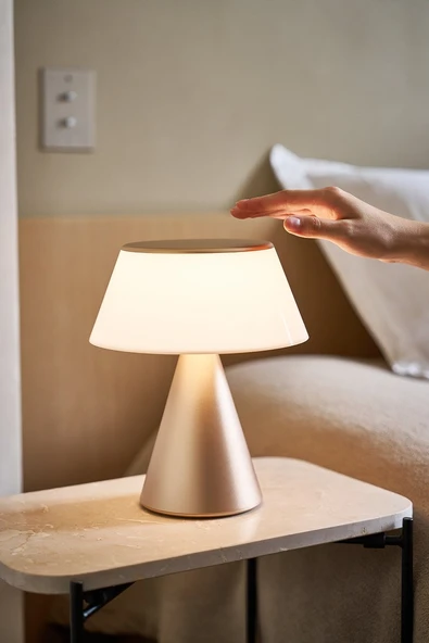 Lexon Luma XL Led Lamba Dore - Resim 5