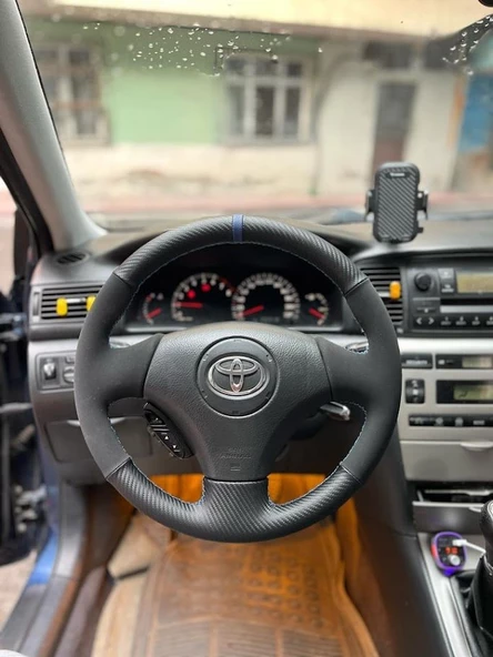 Toyota Corolla 2002-2008 Araca Özel Direksiyon Kılıfı (NUBUK KARBON YÜZÜKLÜ) ürün görseli 1