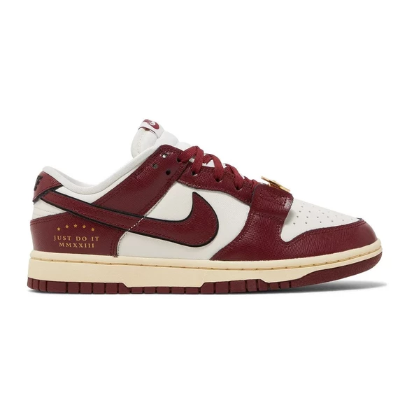 Nike Dunk Low SE Just Do It Sail Team Red ürün görseli 1