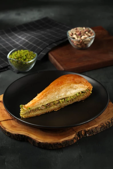BAKLAVA HAVUÇ DİLİMİ 1 KG ürün görseli 1