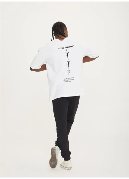 White STAY STRONG RELAX TEE - Resim 3