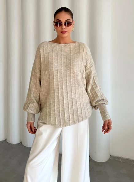 Açık Bej Kayık Yaka Fitilli Oversize Kazak ürün görseli 1