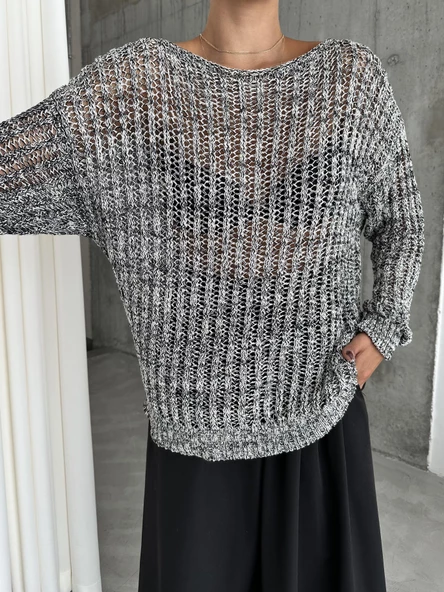 Siyah-Ekru Lace Kayık Yaka Pullu Kazak ürün görseli 1